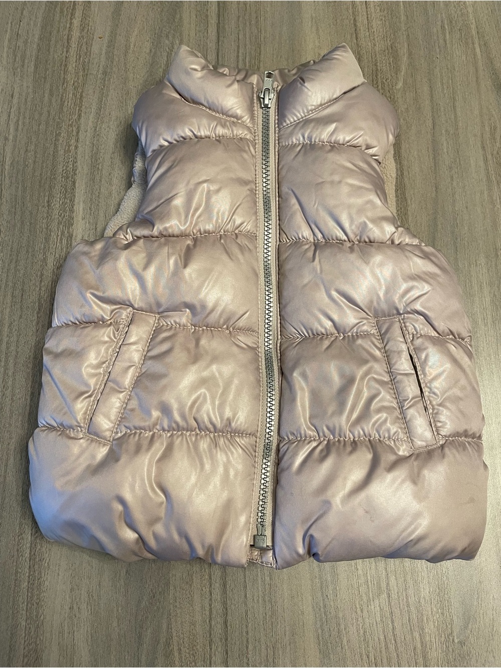 Old Navy Toddler Girl Frost-Free Puffer Vest Rose Gold Metallic 2T